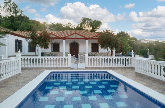 Homerez - Chalet in Prado del Rey