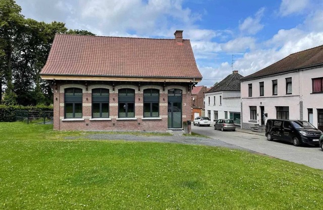 Homerez - Charmantes Chalet in Roisin