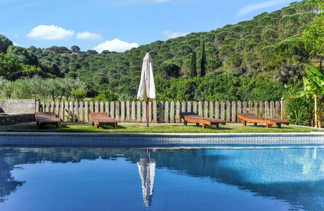 Homerez - Casa encantadora en Porto de Mós con piscina compartida