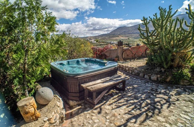 Homerez - Encantadora Casa en Loja con Piscina Privada