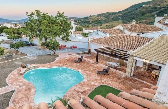Homerez - Charmante Villa in Mondrón mit privatem Pool