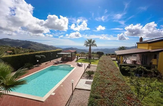 Homerez - Charmante Villa in Graniti mit privatem Pool