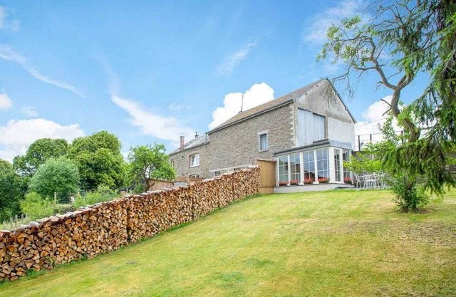 Homerez - Cozy house with jacuzzi in Fauvillers