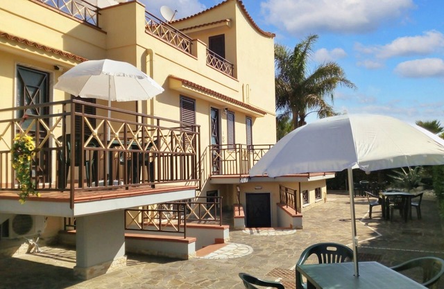 Homerez - Wohnung mit Garten in Capaccio-Paestum