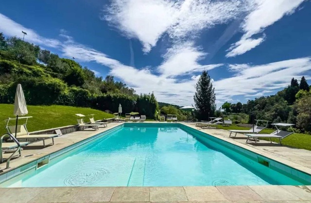 Homerez - Holiday Home in Loro Ciuffenna