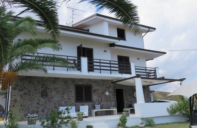 Homerez - Haus Brancaleone Marina