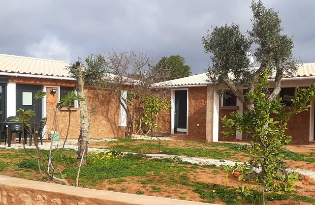 Homerez - House 1 km away from the beach for 4 ppl. with garden at Praia da Luz