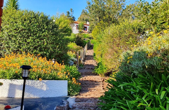 Homerez - House 12 km away from the beach for 5 ppl. with terrace at Camacha