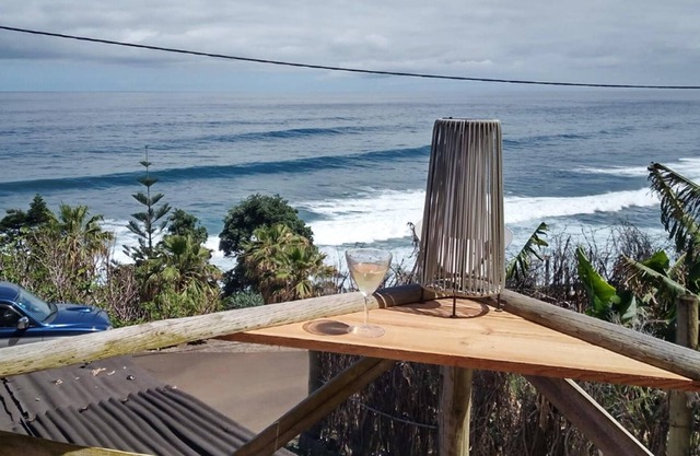 Homerez - Haus für 5 Pers. mit Meerblick, Garten und Terrasse in São Jorge