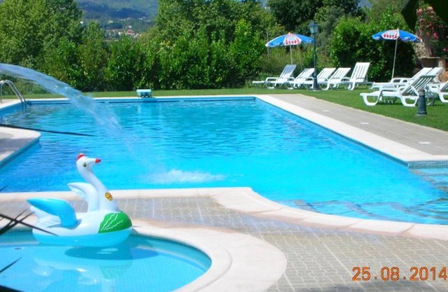 Homerez - Haus für 5 Pers. mit Zugang zum Pool, jacuzzi und Garten in Pedraça