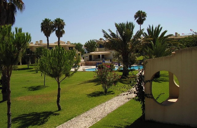 Homerez - House in Alvor with pool