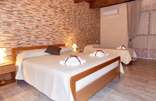 Homerez - Haus in Frascineto - Parkplatz