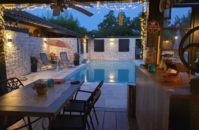 Homerez - Charmantes Haus in Montfermier mit privatem Pool