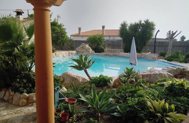 Homerez - Haus 1 km vom Strand entfernt für 6 Pers. mit Schwimmbad in Oliva