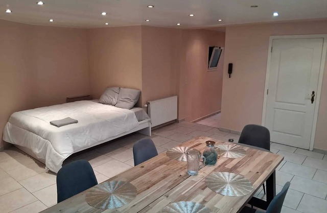 Homerez - House near Forest 125 m² for 6 guests