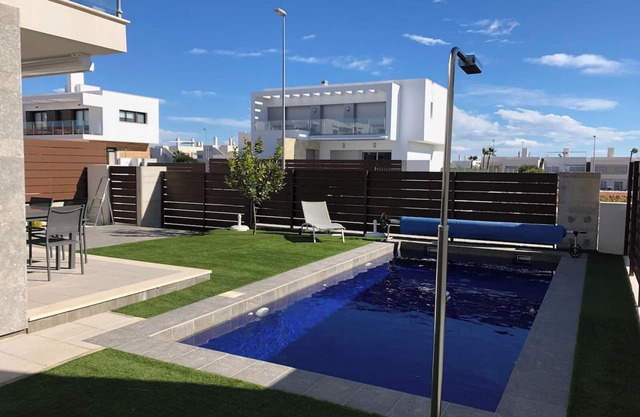 Homerez - Haus mit Pool in Vistebella Golf