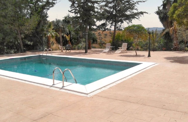 Homerez - Luxusvilla in Málaga - Privater Pool