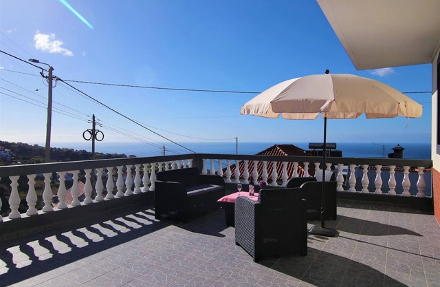 Homerez - Wunderschönes Haus in Calheta mit Meerblick