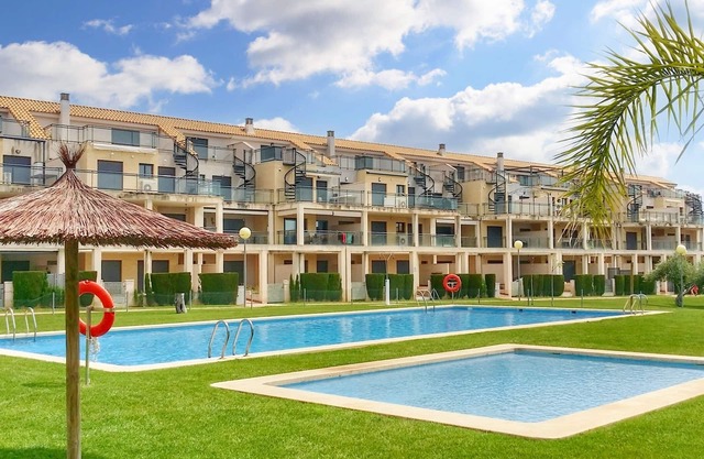 Homerez - Moderne Wohnung in Castellón, 55m² + Pool