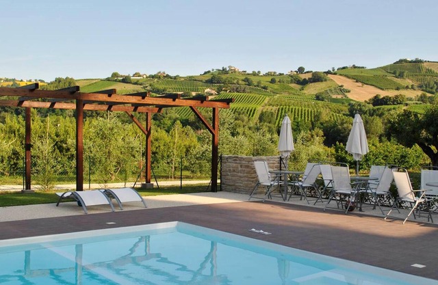 Homerez - Nettes Haus für 6 Pers. mit Zugang zum Pool in Montalto delle Marche