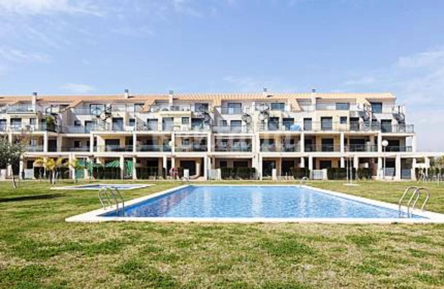 Homerez - Nice apartement 12 km away from the beach for 6 ppl. with shared pool