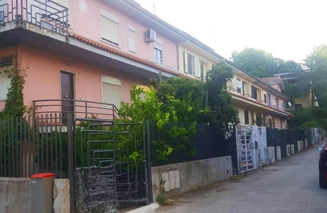 Homerez - Hübsche Wohnung für 2 Pers. mit Garten und Terrasse in Telese Terme
