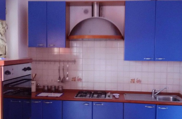 Homerez - Hübsche Wohnung für 4 Pers. mit Meerblick und Balkon in Pianoconte