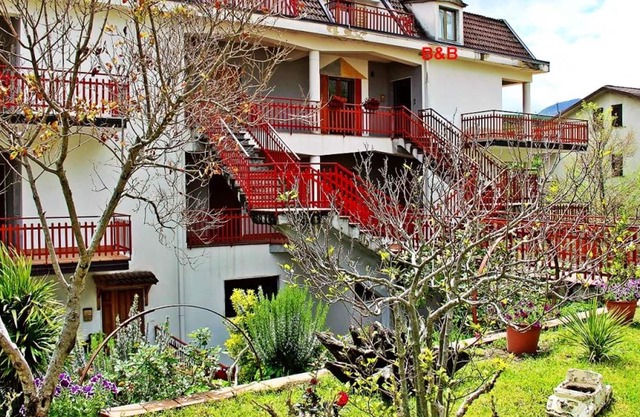 Homerez - Hübsche Wohnung für 3 Pers. in Calvello