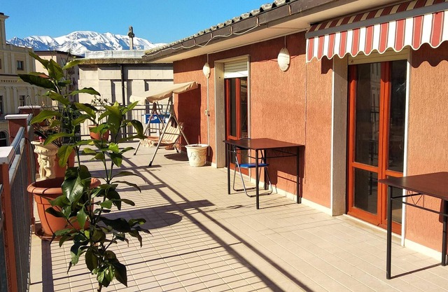 Homerez - Wohnung 12 km vom Strand entfernt für 8 Pers. mit Meerblick in Orsogna