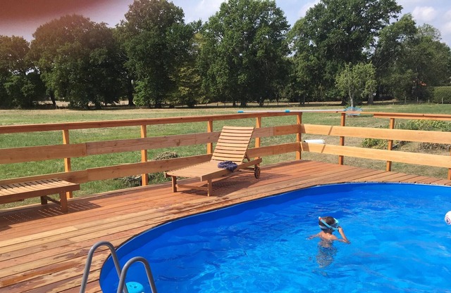 Homerez - Bungalow für 6 Pers. mit Zugang zum Pool und Terrasse in Saint-Pardoux