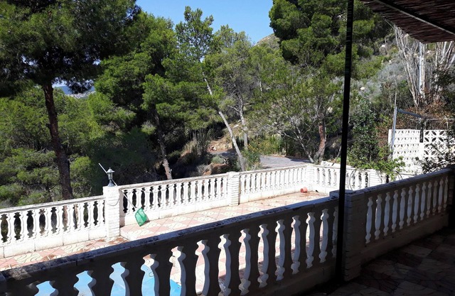 Homerez - Villa pintoresca en Chulilla con piscina privada