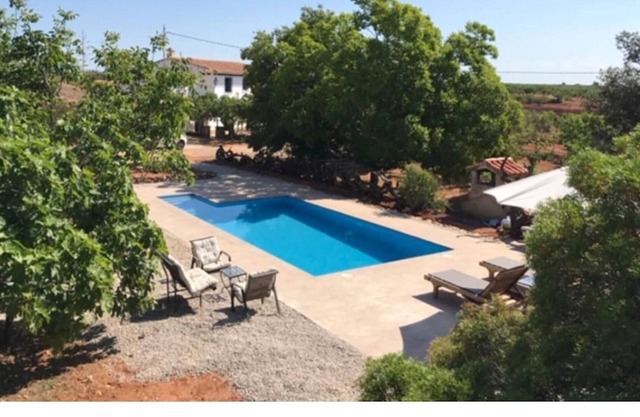 Homerez - Spacious villa for 6 ppl. with swimming-pool at Juncosa - Vall d'Alba