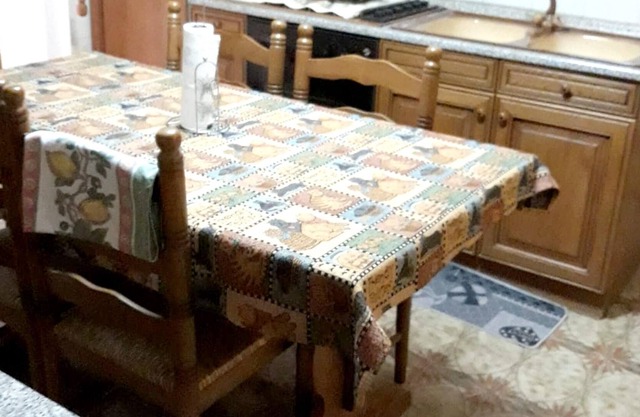 Homerez - Spacious appartement 10 km away from the beach for 6 ppl. with jacuzzi