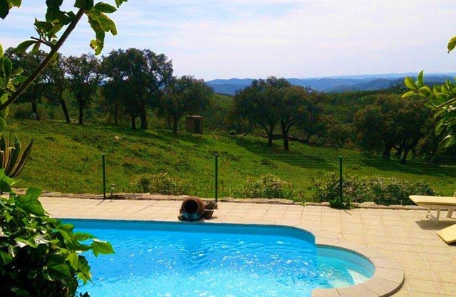 Homerez - Geräumiges Haus für 5 Pers. mit Zugang zum Pool in Almodovar