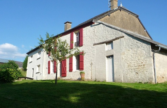 Homerez - Geräumiges Haus für 6 Pers. mit Garten und Terrasse in Jandun