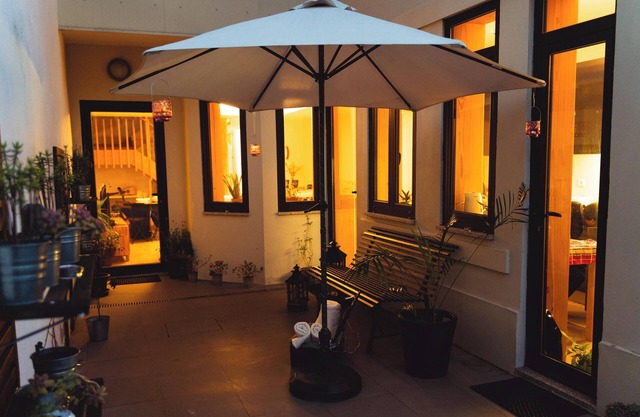 Homerez - Spacious House in Porto for 14 guests + Garden
