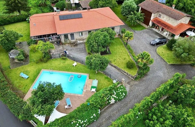 Homerez - Geräumige Villa in Carrazedo mit Pool
