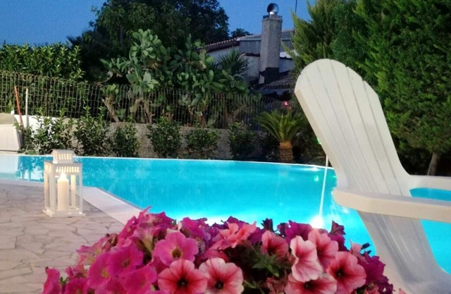 Homerez - Villa 15 km vom Strand entfernt für 5 Pers. mit Zugang zum Pool