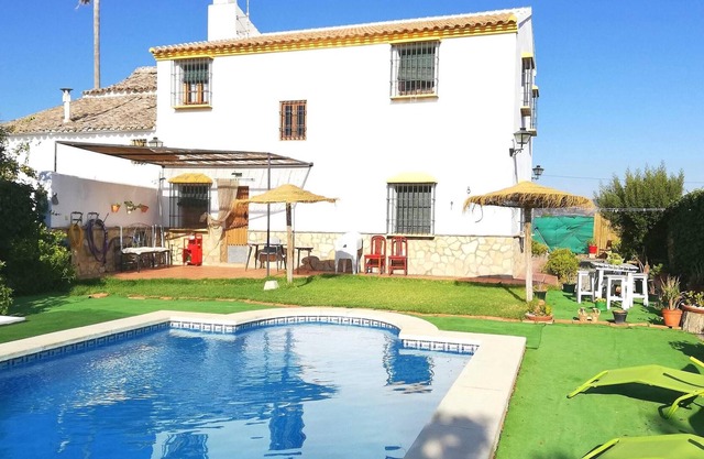 Homerez - Villa für 13 Pers. mit Schwimmbad, Garten und Terrasse in Antequera