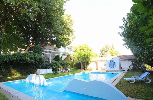 Homerez - Villa für 14 Pers. mit Schwimmbad, Terrasse und Balkon in Teixoso