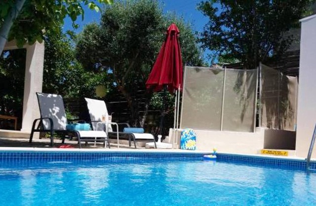 Homerez - Villa für 6 Pers. mit Schwimmbad, Meerblick und Garten in Kritou Tera