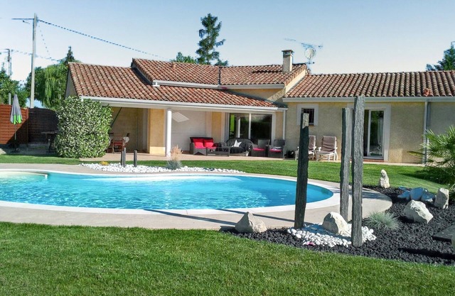 Homerez - Villa mit Pool in Paulhac