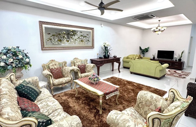 Homestay 7-12pax In Shah Alam