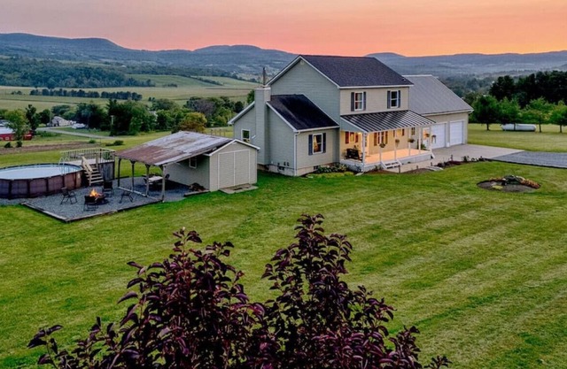 Homestead with Pool near the Adirondacks | Sunset View