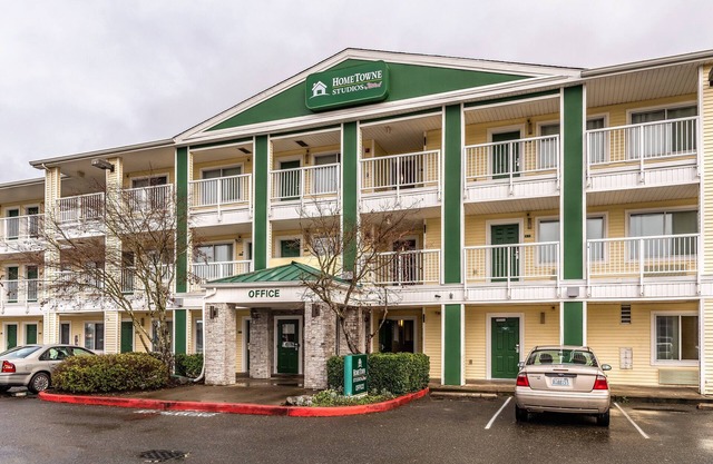 HomeTowne Studios by Red Roof Tacoma - Hosmer