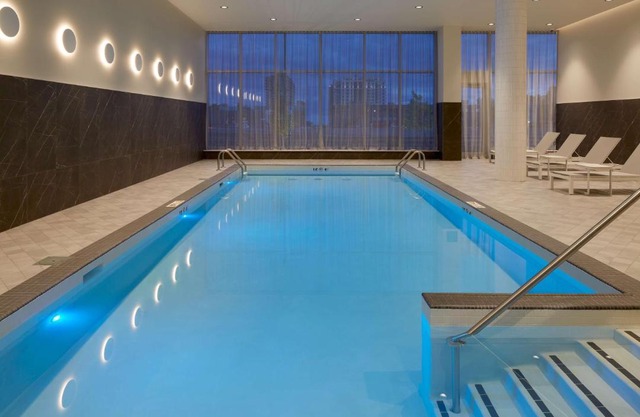 Homewood Suites By Hilton Montreal Midtown
