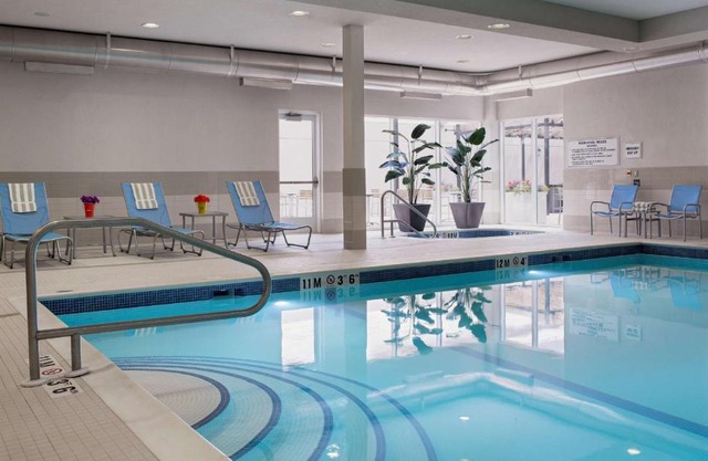 Homewood Suites by Hilton Winnipeg Airport - Polo Park