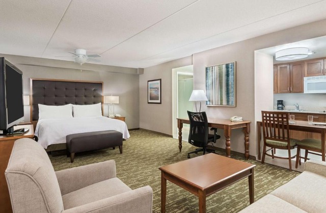 Homewood Suites by Hilton Holyoke-Springfield/North