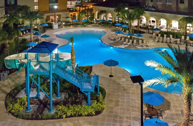 Homewood Suites by Hilton Orlando at Flamingo Crossings