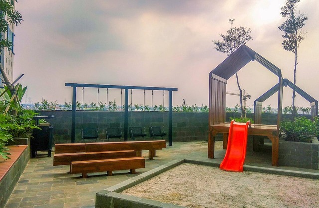 Homey And Restful Studio Lrt City Bekasi Apartment